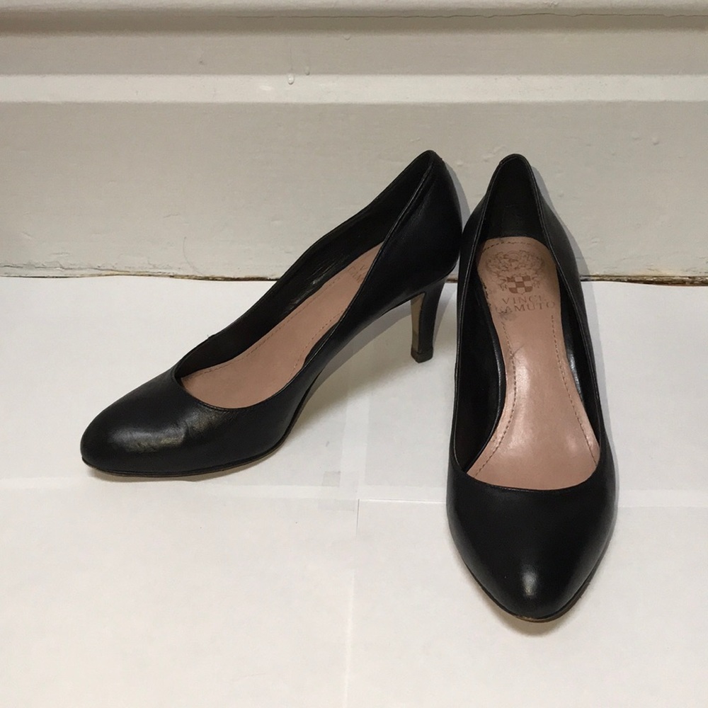 Vince Camuto Black Leather Pumps
